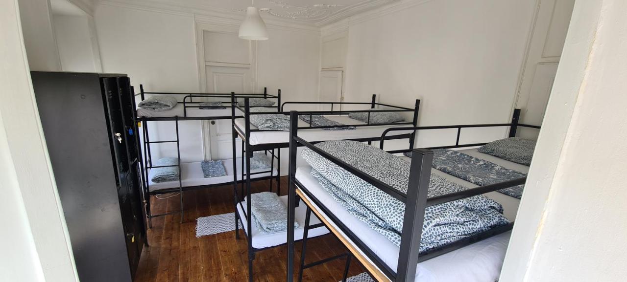 Bagetti Hostel Only For Girls Lisbon Exterior photo
